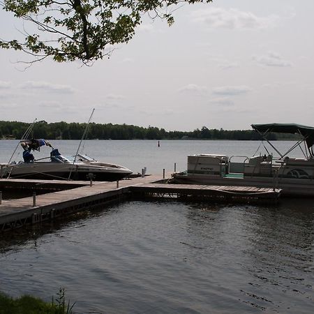 Woodland Estate Resort Campbellford Екстер'єр фото