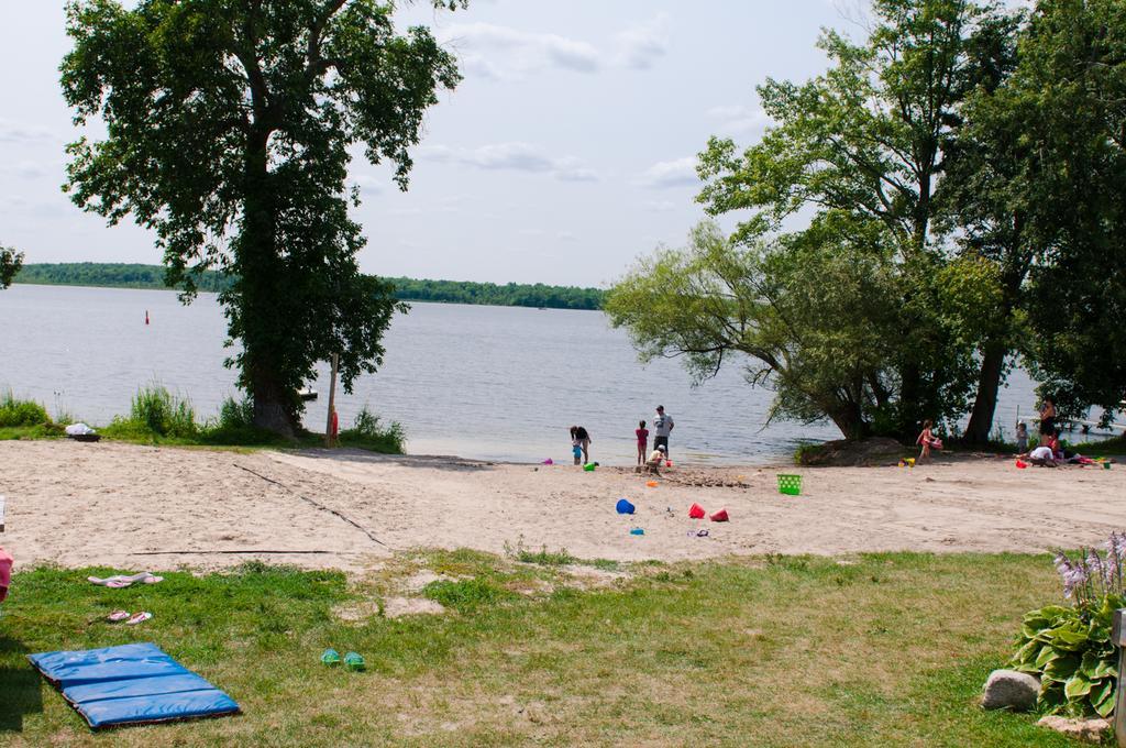 Woodland Estate Resort Campbellford Екстер'єр фото